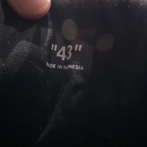 Off White VULC Low Top Size 9 men - Picture 6 of 9